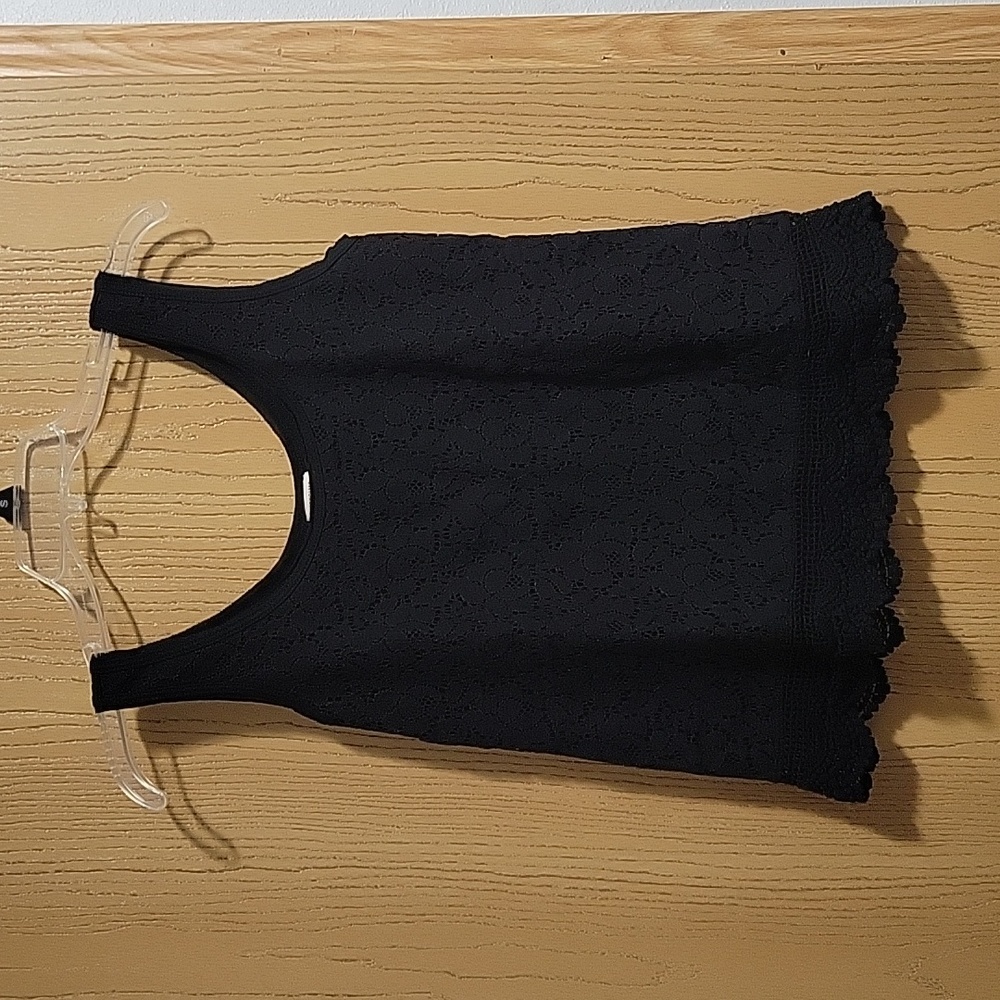 3-pack lace tank tops! - Picture 6 of 9